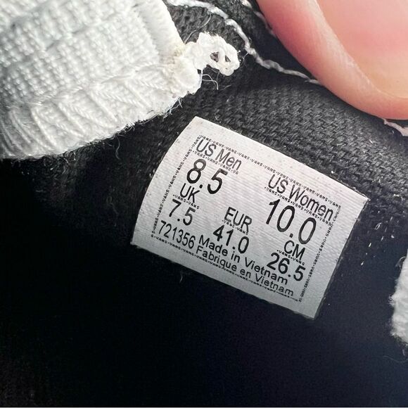 NWOT Vans Classic Slip On 8 Ball Eye Heart Cherry Dice Stars Unisex W/10 M/8.5 - Picture 8 of 8